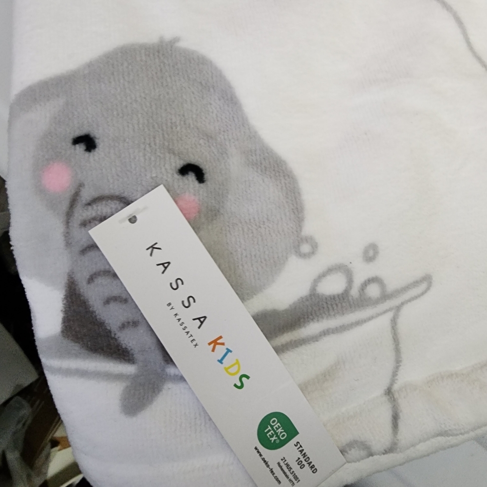 Kassatex Kassa Kids S/ 2 Bath Elephant Towels Gray Pink White OEKO-TEX - Picture 4 of 4